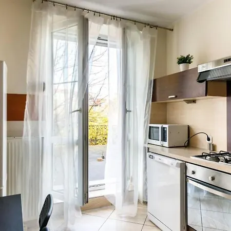 Charming And Bright- Golden Apartments- City Center&S49 Wrocław